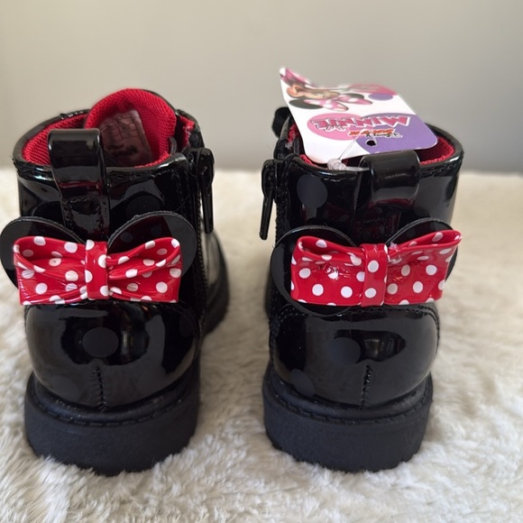 COPY - Little girl Disney ankle boots, black with bow on back, size 9, NWT - Picture 2 of 11